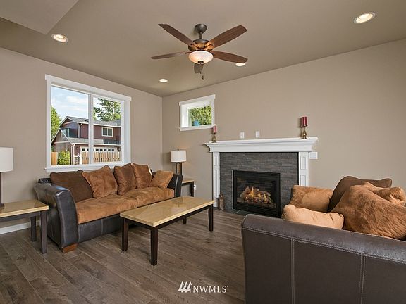 3rd image of 6541 Endeavor Drive