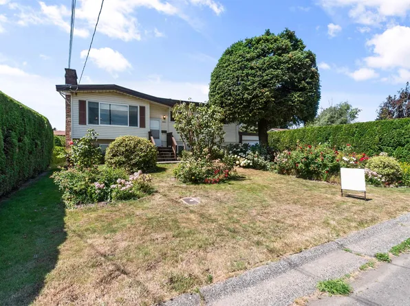 9521 Paula Cres, Chilliwack, BC V2P 6H1