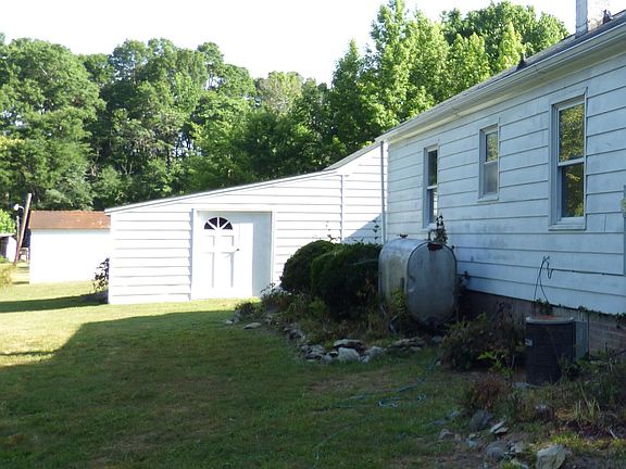 5th image of 4142 N State Highway 119