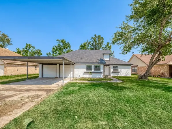 510 Evergreen Drive, Highlands, TX 77562
