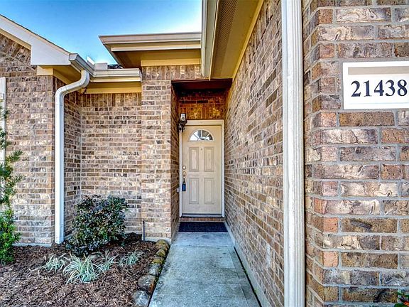 3rd image of 21438 Forest Colony Dr