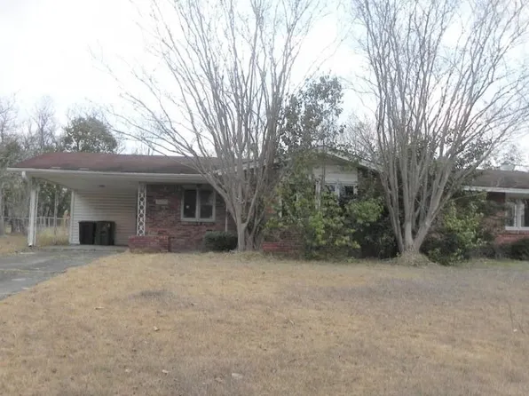 3225 N Colonial Dr, Montgomery, AL 36111