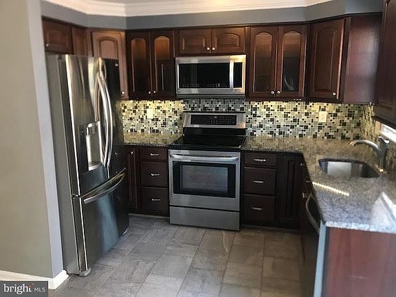 2nd image of 7824 Colonial Springs Blvd