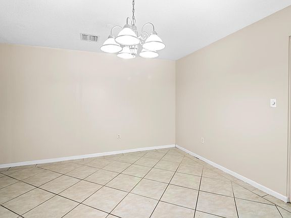 3rd image of 1665 Leach Cir