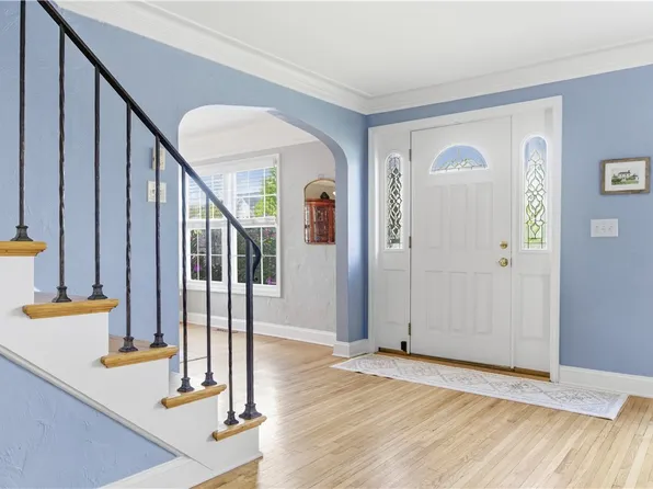 3700 Sandy Hill Rd, Gibsonia, PA 15044
