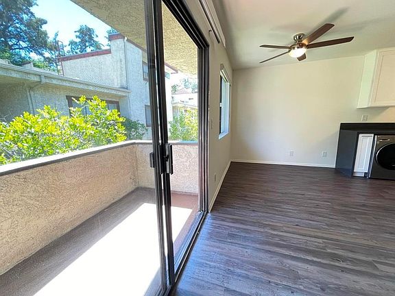 4th image of 4543 Coldwater Canyon Ave #208