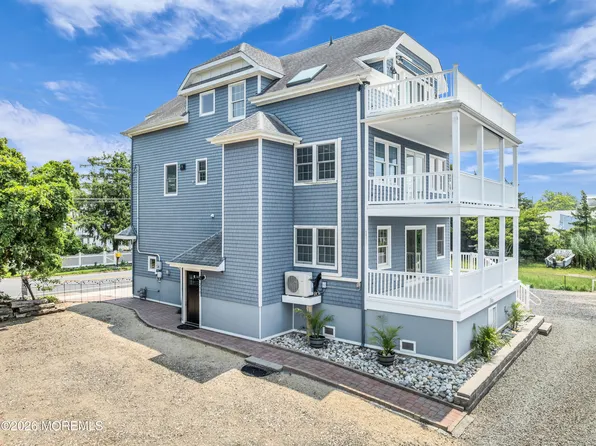 230 S Green Street, Tuckerton, NJ 08087