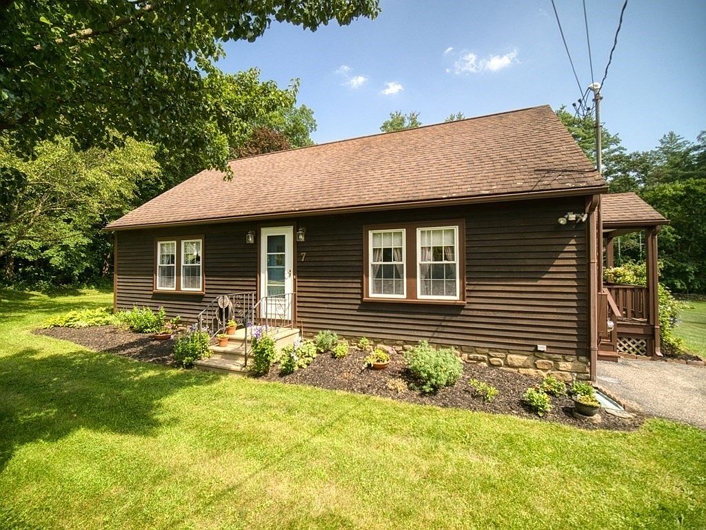 7 Ayers St, North Brookfield, MA 01535 Zillow