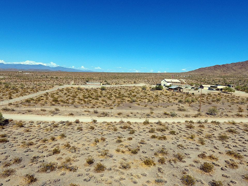1st image of 7160 N Rancho Vista Dr Lot 0
