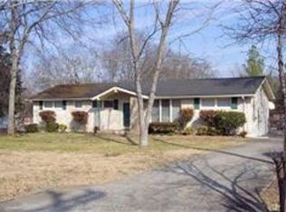 130 Luna Ln, Hendersonville, TN 37075