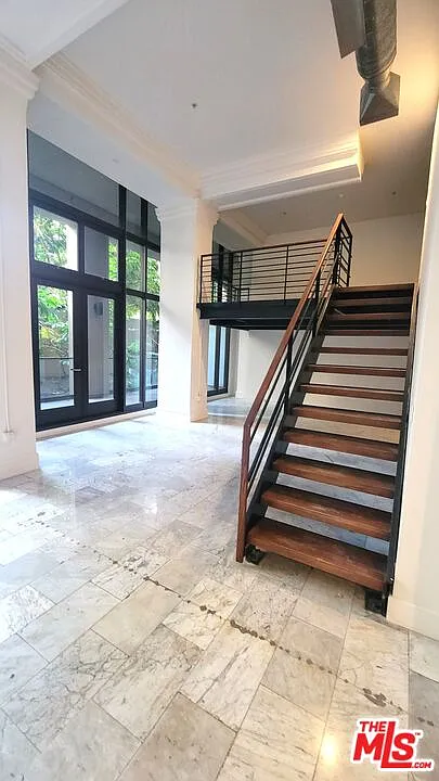 2 bed, 2.0 bath, 1700 sqft, $4,500 — Photo 1
