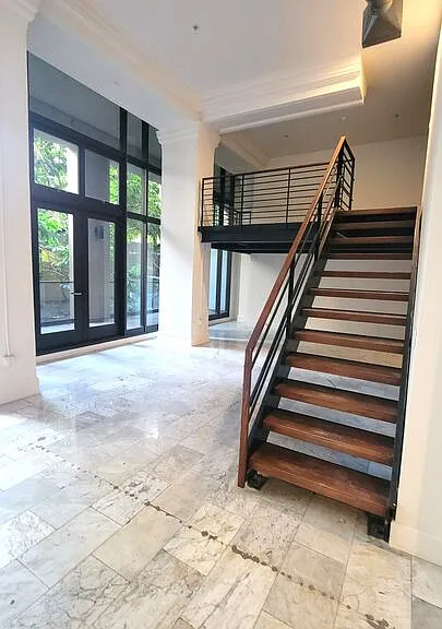460 S Spring St #101 — Photo 1
