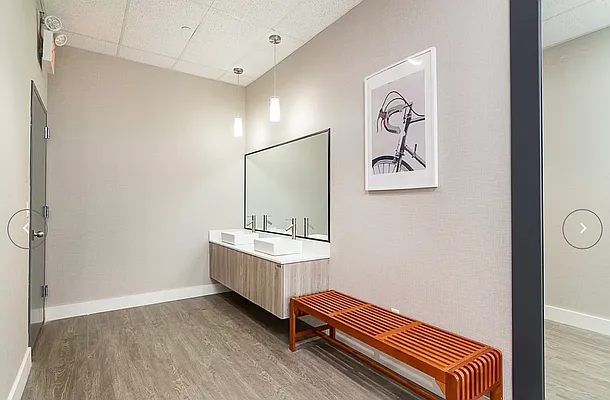 Rented by E Realty International Corp | media 27