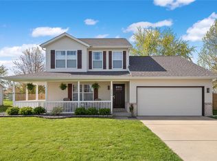 2426 Coniferous Dr, Shiloh, IL 62221