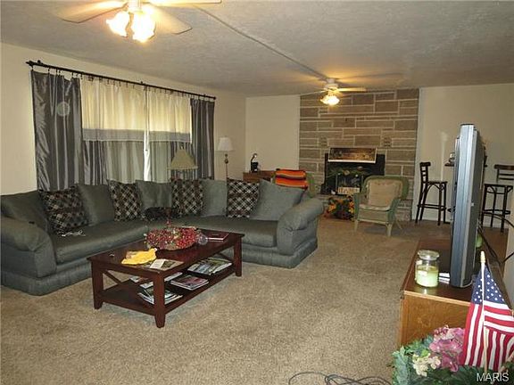 2nd image of 206 Morgan St