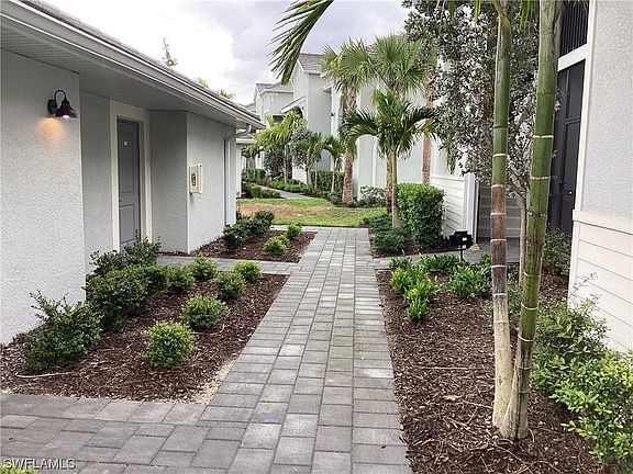 4th image of 6082 National Blvd #122