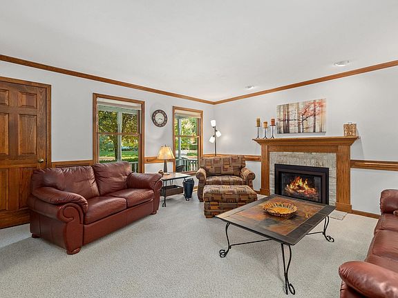 3rd image of 3108 Mount Vernon Ct