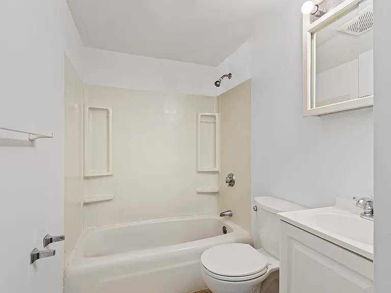 21 Groton St #5 — Photo 9