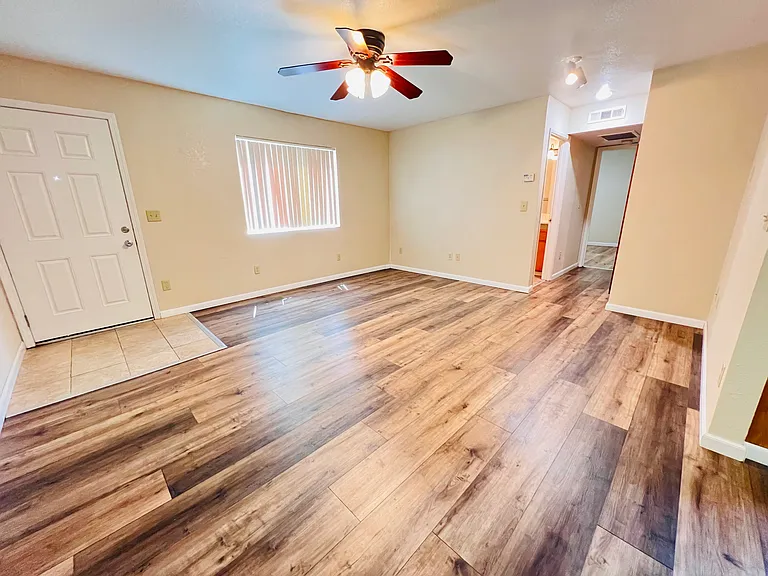6823 Plymouth Rd #3 — Photo 5