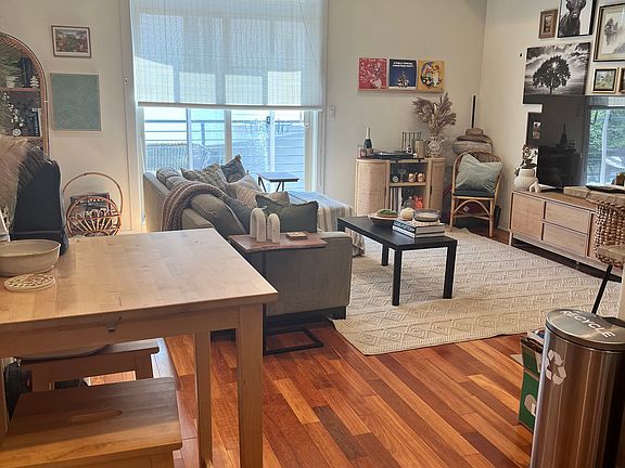 3rd image of 841 N 19th St #2R