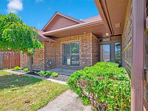 4th image of 13017 Maple Leaf Dr