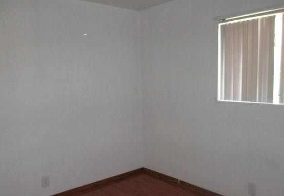 4th image of 2255 Olive Ave