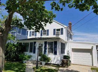 11 Forest Ave, Massapequa, NY 11758