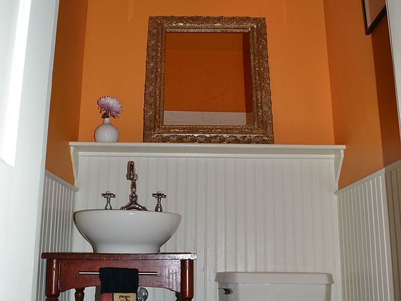 1st Flr Half Bath