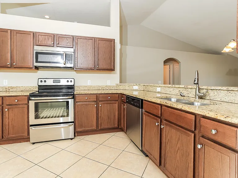 727 Barrister Dr — Photo 8
