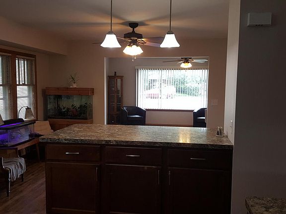 4th image of 5828 N Teutonia Ave