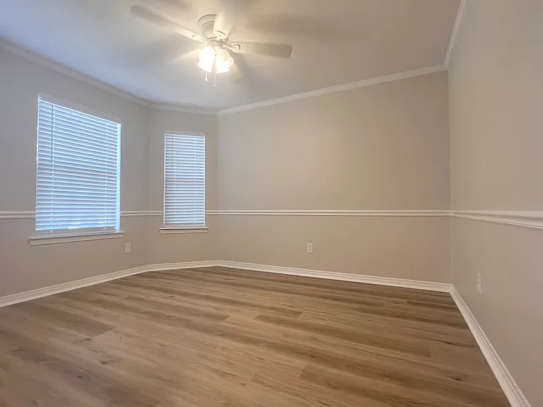 102 Laguna Cir — Photo 9