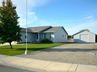 206 S McKinley Pl, Kennewick, WA 99336