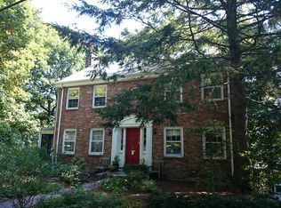 65 Goodnough Rd, Brookline, MA 02467