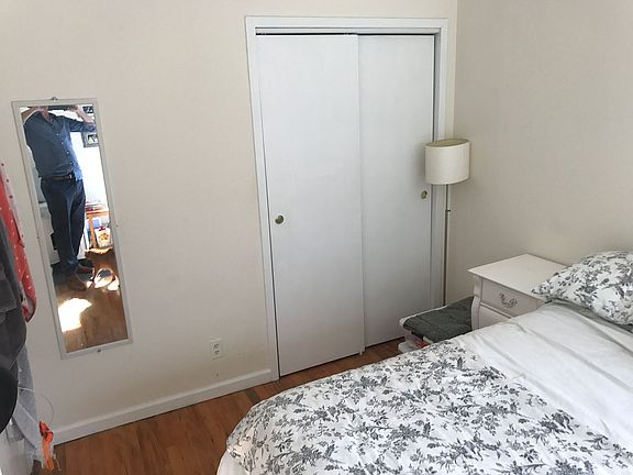 5th image of 20 Avenue C APT 3A