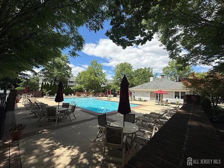 207 Darwin Ln — Photo 23