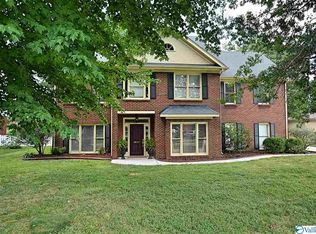 2611 Elderdale Dr SE, Owens Cross Roads, AL 35763