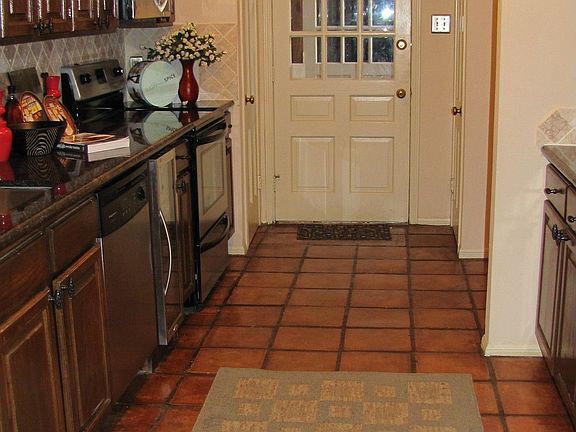5th image of 5330 Brownway St #B14