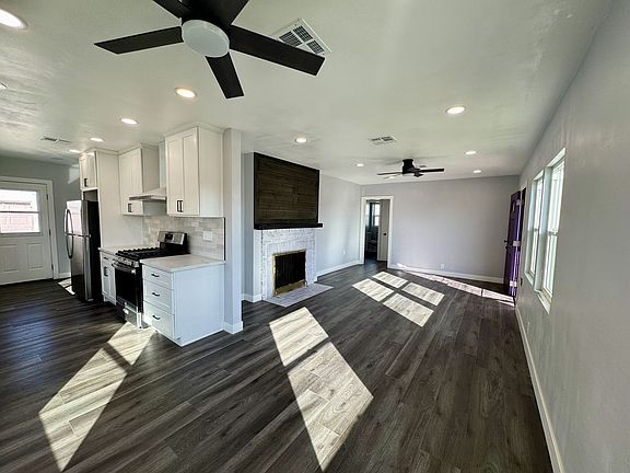 4th image of 4139 Gaviota Ave