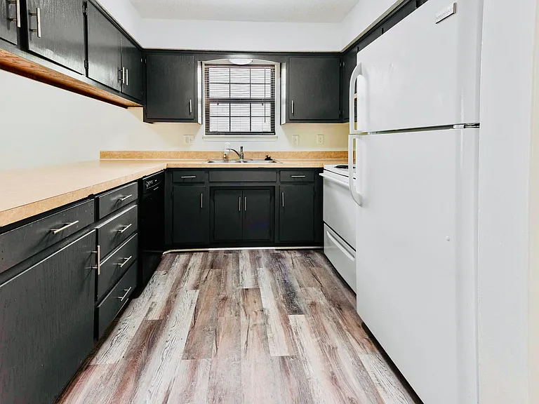 7001 N Chas Dr #A — Photo 12