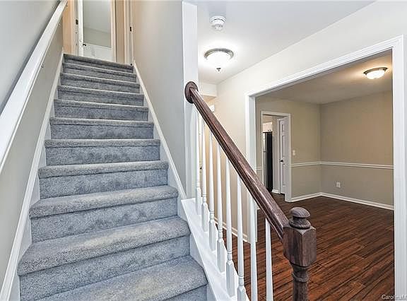 2nd image of 6032 Spanish Moss Ln