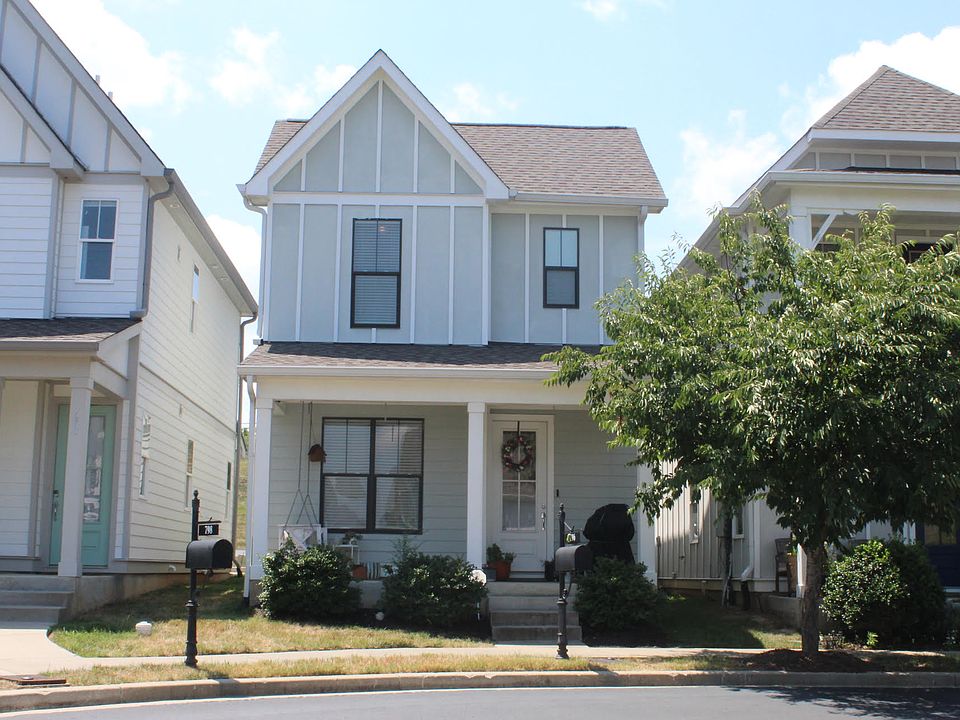 1st image of 796 Cottage Park Dr