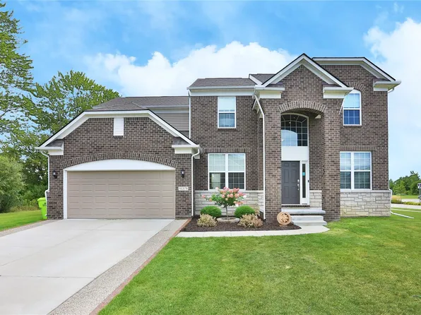 16378 Jake Dr, Macomb, MI 48044