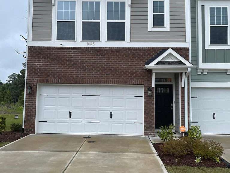 1035 Islip Pl — Photo 29