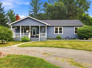 6136 Hugh St, Burton, MI 48509