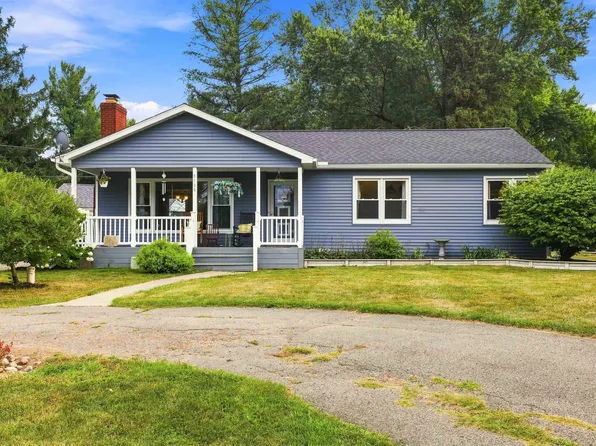 6136 Hugh St, Burton, MI 48509