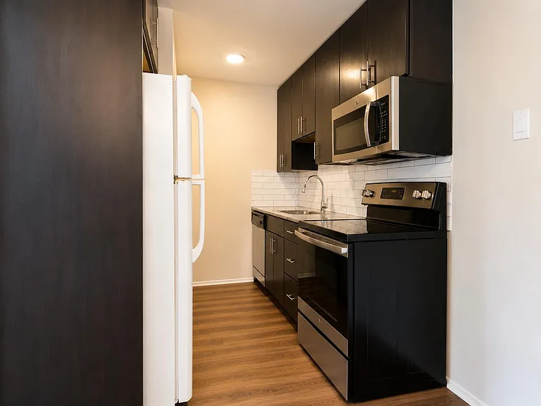810 Plate St #203 — Photo 4