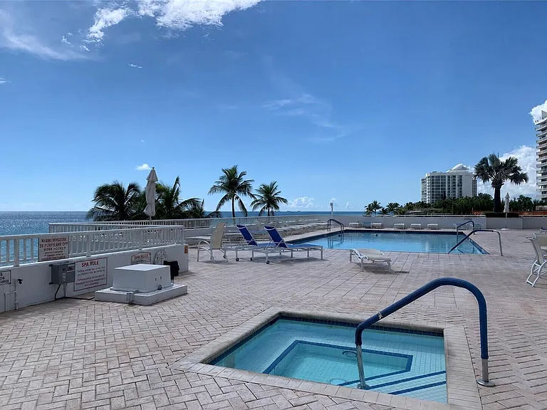 1370 S Ocean Blvd #1403 — Photo 3