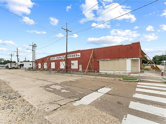 5th image of 300 N Cate St