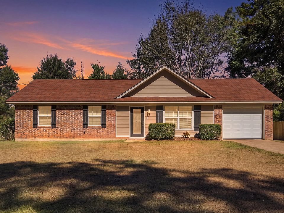 1st image of 34 Eastover Blvd