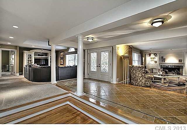 1st image of 5008 Parview Dr